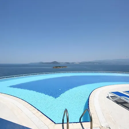 Adabuku Koyu Royal 1+1 Θέρετρο